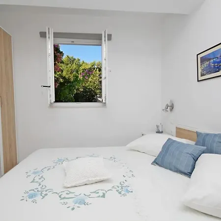 Drage Apartment *