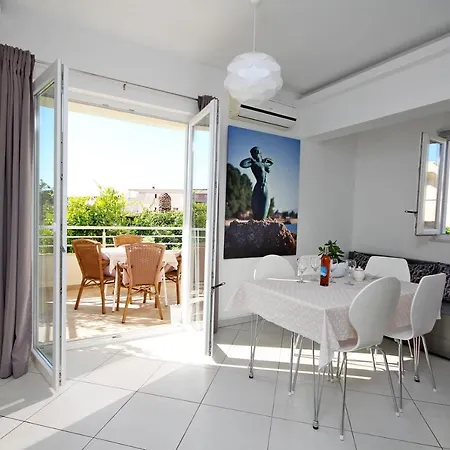 Apartment Drage