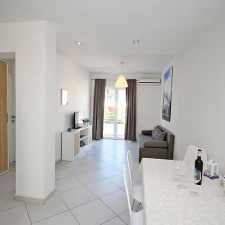 Apartment Drage *
